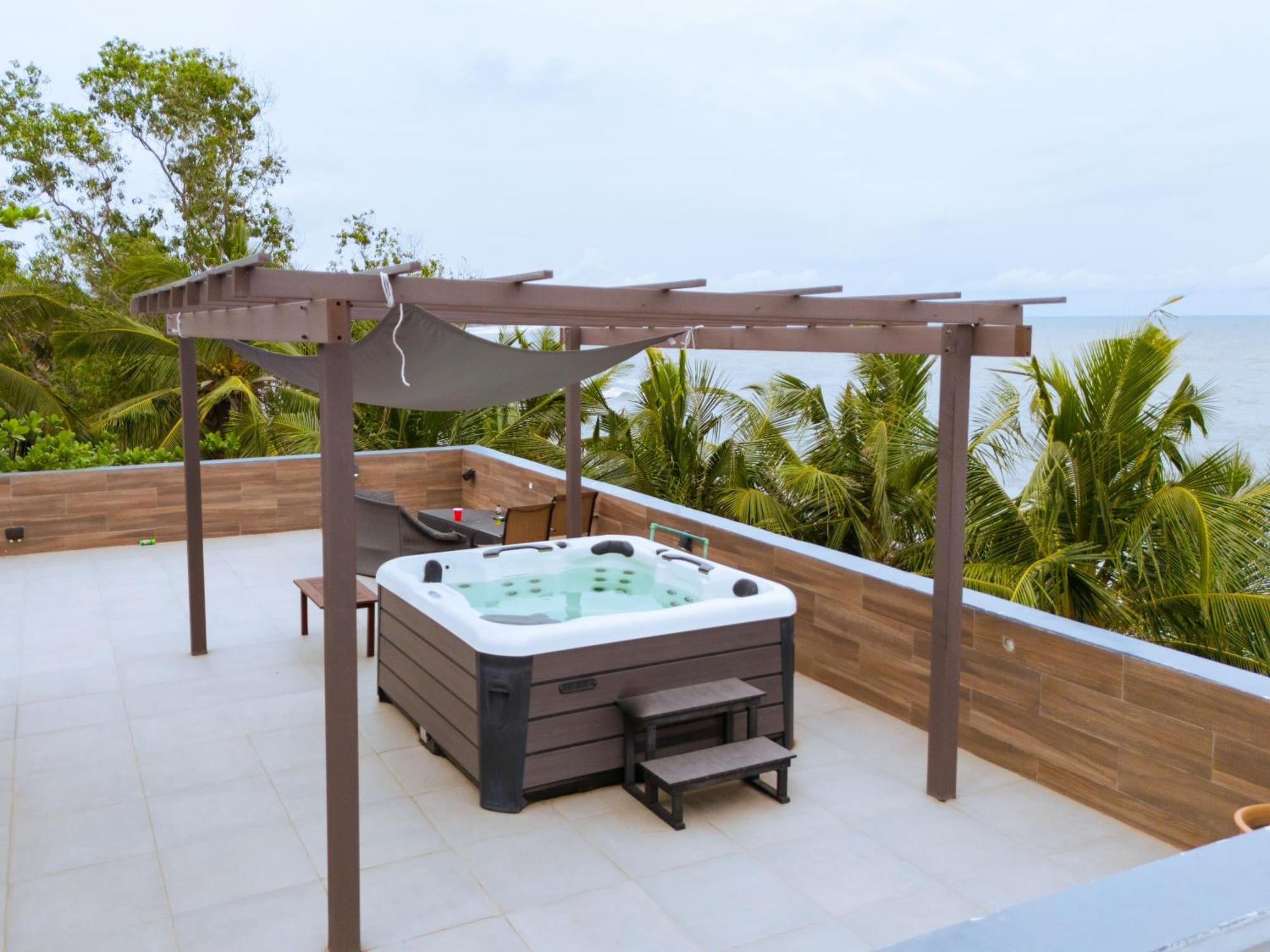 Serenity Residences & Spa - Kokrobite Beach Exterior photo